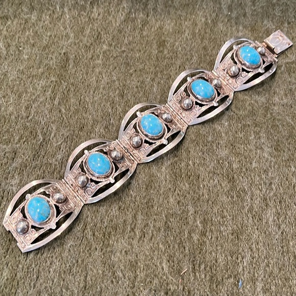 MEXICO Jewelry - Vintage Hubbell Glass Mexico Alpaca Bracelet